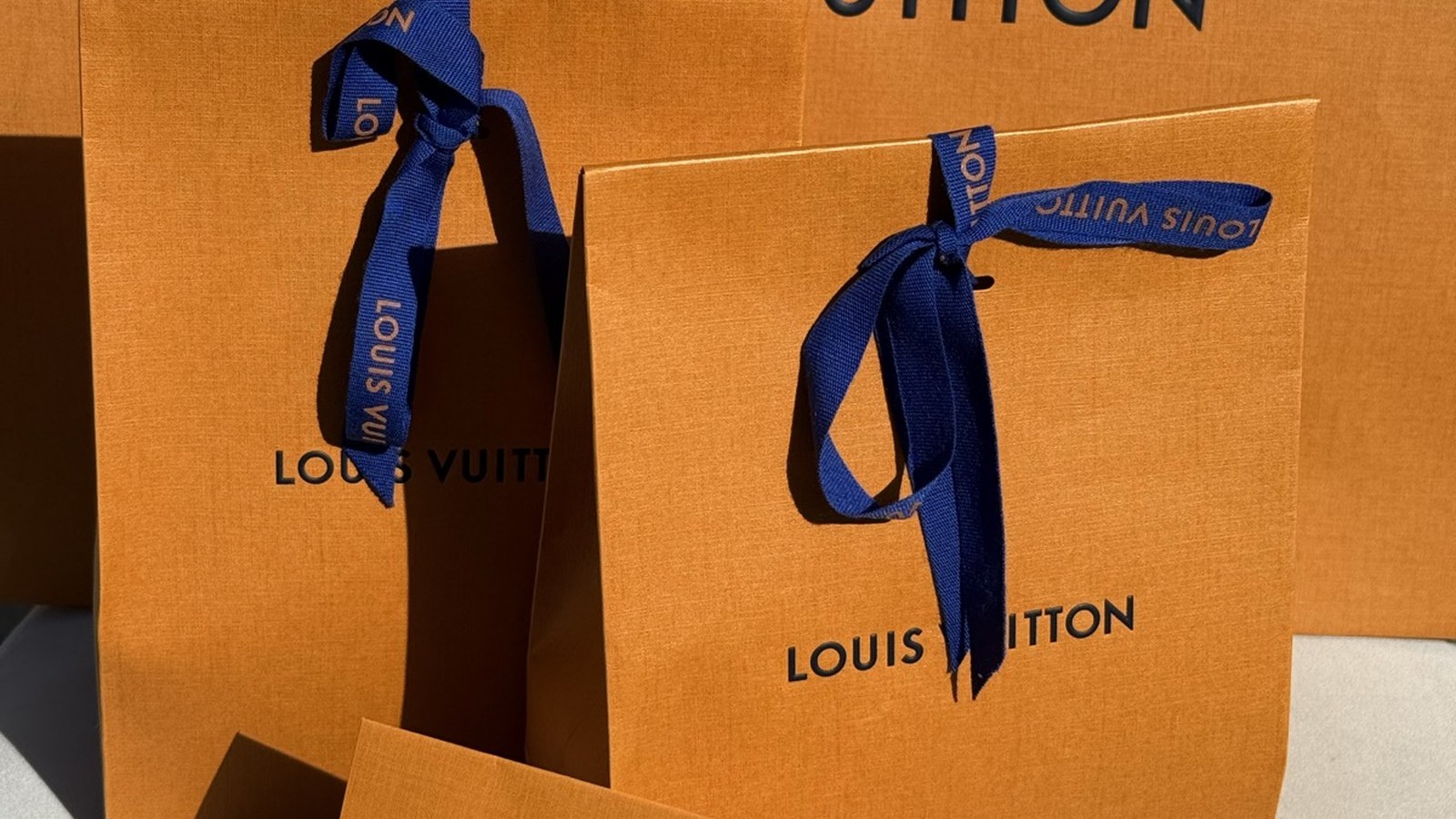 Ароматы Louis Vuitton в подарочной упаковке